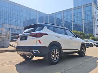 2022 Kia KX3, белый, 1610000 рублей, вид 5