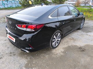 2018 Hyundai Sonata VII (LF) Рестайлинг, чёрный, 1600000 рублей, вид 4