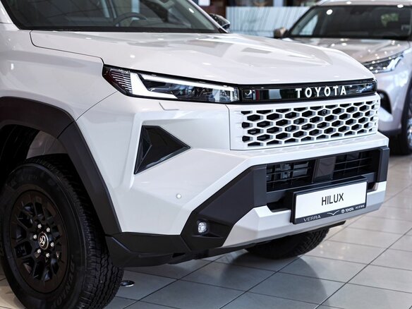 2026 Toyota Hilux IX, белый, 7500000 рублей - вид 9