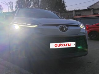 2022 Toyota Frontlander I, белый, 3200000 рублей, вид 4