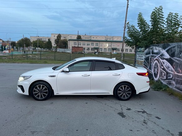 2018 Kia Optima IV Рестайлинг, белый, 1550000 рублей - вид 10