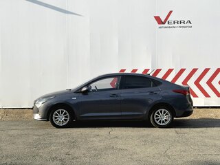 2021 Hyundai Solaris II Рестайлинг, серый, 1740000 рублей, вид 2