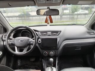 2013 Kia Rio III, белый, 720000 рублей, вид 5