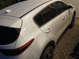 2021 Kia Sportage IV Рестайлинг, белый, 2200000 рублей, вид 3