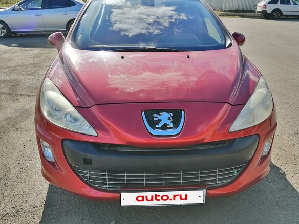 2008 Peugeot 308 I, красный, 450505 рублей - вид 1