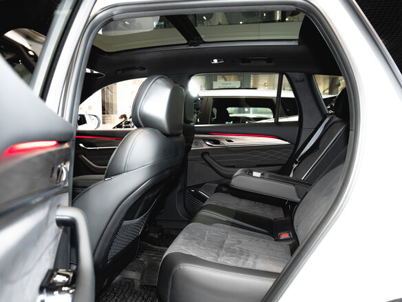 2026 Geely Monjaro I Рестайлинг, белый, 4954990 рублей - вид 13