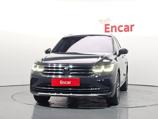 2021 Volkswagen Tiguan II Рестайлинг, серый, 2850000 рублей, вид 2