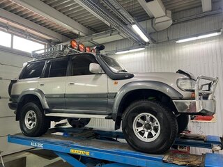 1997 Toyota Land Cruiser 80 Series Рестайлинг, серебристый, 3800000 рублей, вид 5