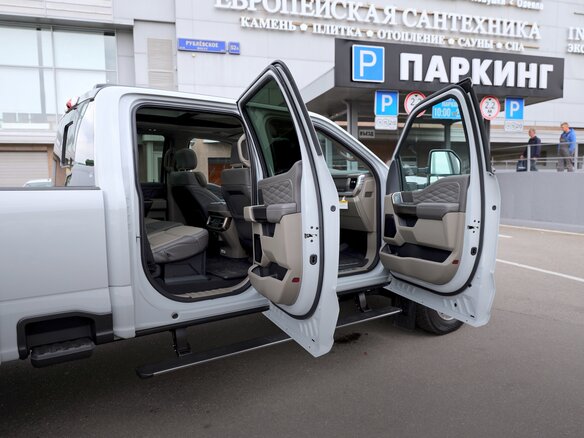 2026 Ford F-450, серый, 19500000 рублей - вид 13