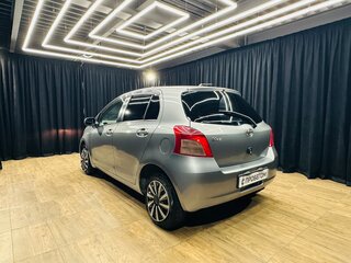 2006 Toyota Vitz II (XP90), серый, 599000 рублей, вид 4