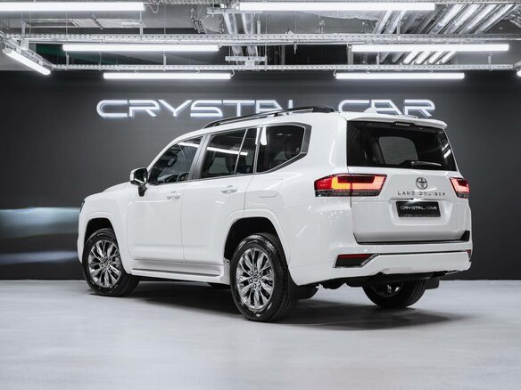 2026 Toyota Land Cruiser 300 Series, белый, 14850000 рублей - вид 4