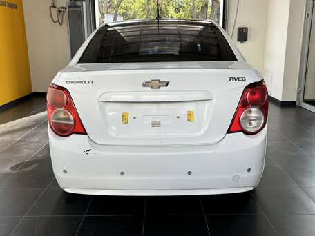 2012 Chevrolet Aveo II, белый, 450000 рублей, вид 5