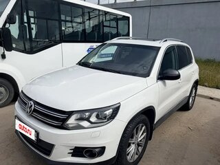 2011 Volkswagen Tiguan AMT I Рестайлинг, белый, 1390000 рублей, вид 2