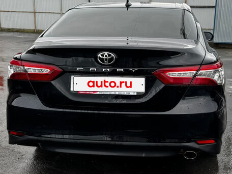 2020 Toyota Camry VIII (XV70), чёрный, 2850000 рублей, вид 4