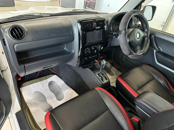 2013 Suzuki Jimny Kei car III Рестайлинг 2, белый, 1119000 рублей - вид 13