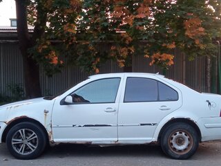 2002 Volkswagen Bora I, белый, 270000 рублей, вид 3