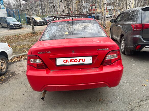 2010 Daewoo Nexia I Рестайлинг, красный, 55000 рублей - вид 1