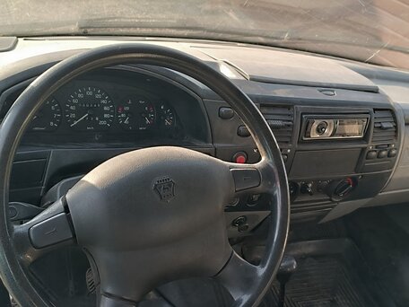 2004 ГАЗ ГАЗель (3302), белый, 530000 рублей, вид 4