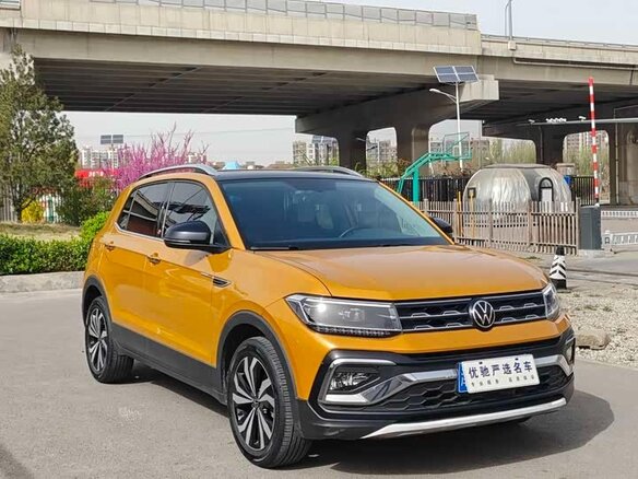 2023 Volkswagen T-Cross I (China Market), золотистый - вид 2