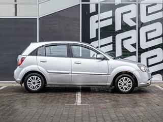 2010 Kia Rio II Рестайлинг, серебристый, 555000 рублей, вид 5