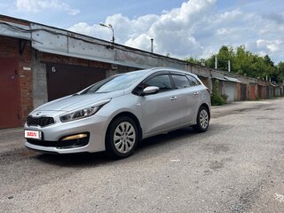 2017 Kia Ceed II Рестайлинг, серебристый, 1365000 рублей, вид 1