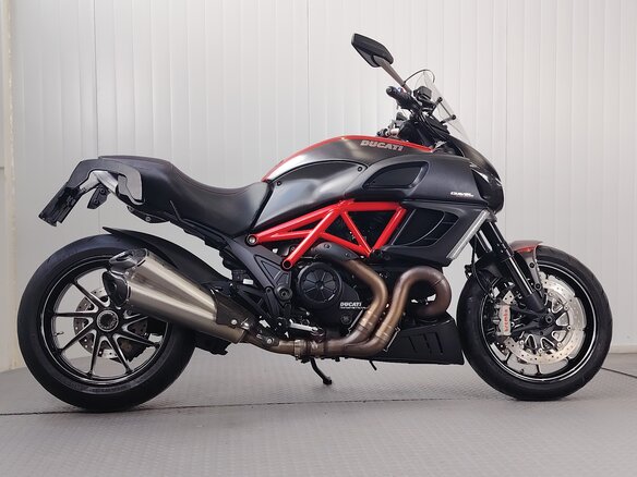 2013 Ducati Diavel, чёрный, 849000 рублей