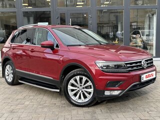 2017 Volkswagen Tiguan II, красный, 2500000 рублей, вид 2