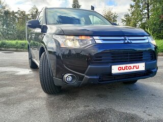 2014 Mitsubishi Outlander III Рестайлинг, чёрный, 1780000 рублей, вид 1