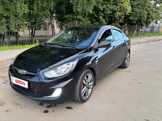 2013 Hyundai Solaris I, чёрный, 555555 рублей, вид 2