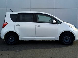 2007 Toyota Ractis I, белый, 590000 рублей, вид 4