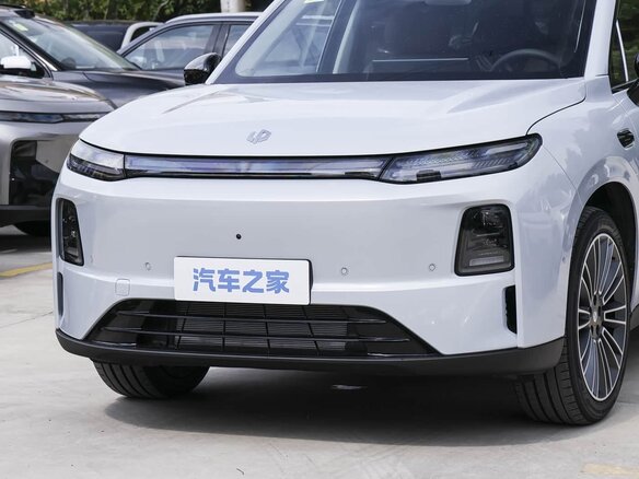 2026 Leapmotor C16 I, синий, 4460000 рублей - вид 5