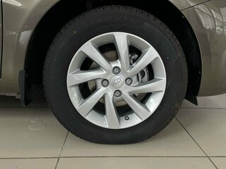 2026 Lada (ВАЗ) Vesta SW I Рестайлинг (NG), коричневый, 1885000 рублей, вид 5