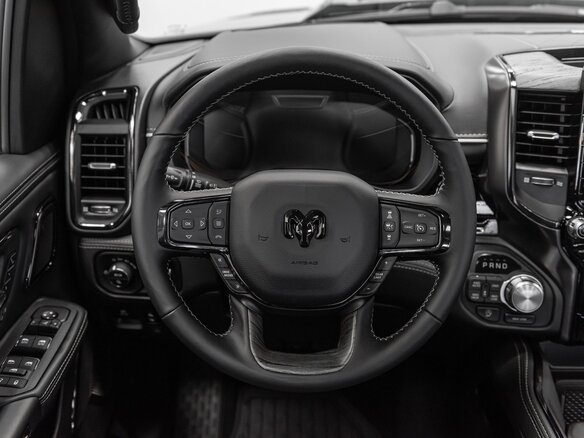 2026 Ram 1500 Crew Cab eTorque V Рестайлинг, чёрный, 11090000 рублей - вид 20