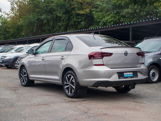 2021 Volkswagen Polo VI, серебристый, 1709000 рублей, вид 4