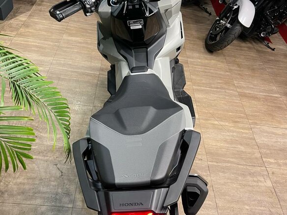 2026 Honda X-ADV, серый, 1650000 рублей - вид 9