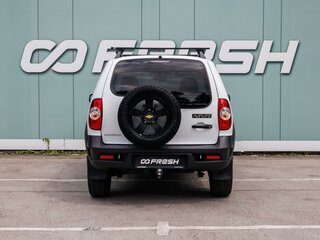 2013 Chevrolet Niva I Рестайлинг, белый, 590000 рублей, вид 4
