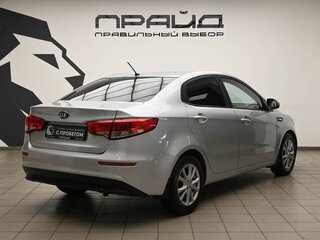 2016 Kia Rio III Рестайлинг, серебристый, 919000 рублей, вид 3