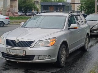 2012 Skoda Octavia II (A5) Рестайлинг, серебристый, 900000 рублей, вид 1