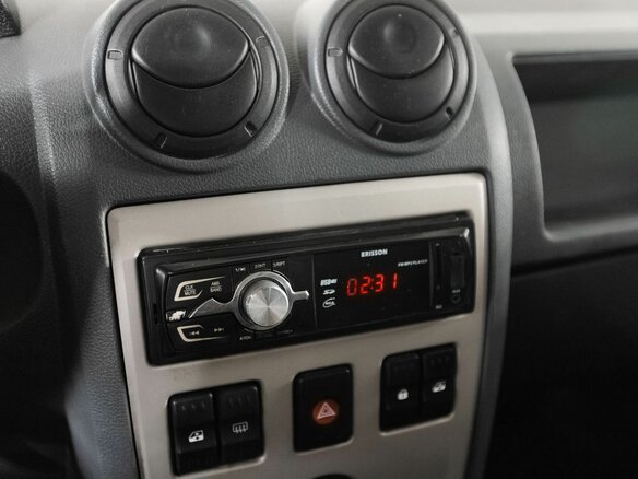 2008 Renault Logan I, красный, 269000 рублей - вид 9