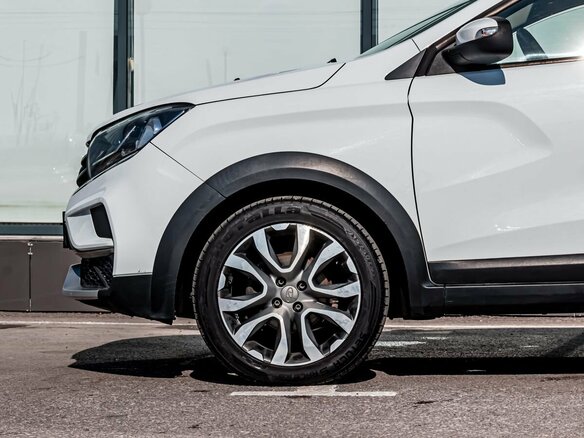 2019 Lada (ВАЗ) XRAY Cross I, белый, 710000 рублей - вид 8