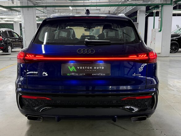 2025 Audi Q5 45 TFSI III (GU), синий, 9600000 рублей - вид 4