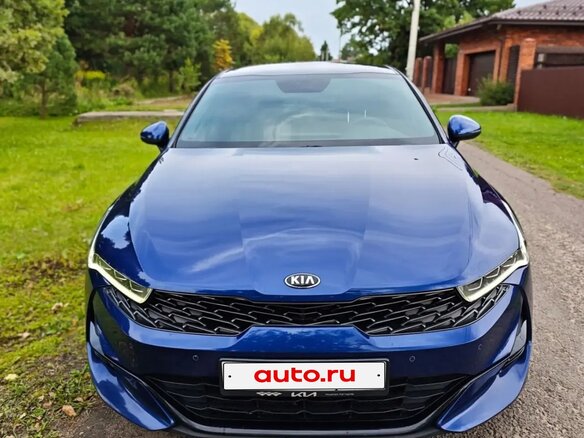 2020 Kia K5 III, синий - вид 4