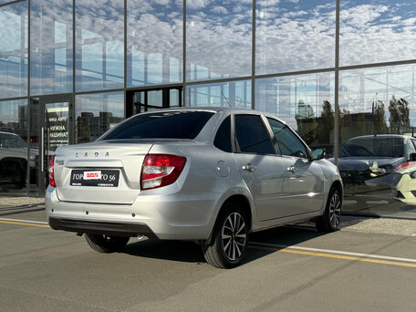 2024 Lada (ВАЗ) Granta I Рестайлинг, серый, 750000 рублей, вид 4