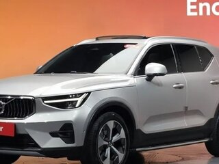 2022 Volvo XC40 I, серый, 4576049 рублей, вид 1