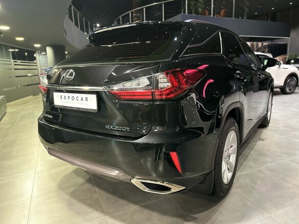 2016 Lexus RX 200t IV, чёрный, 3950000 рублей - вид 4