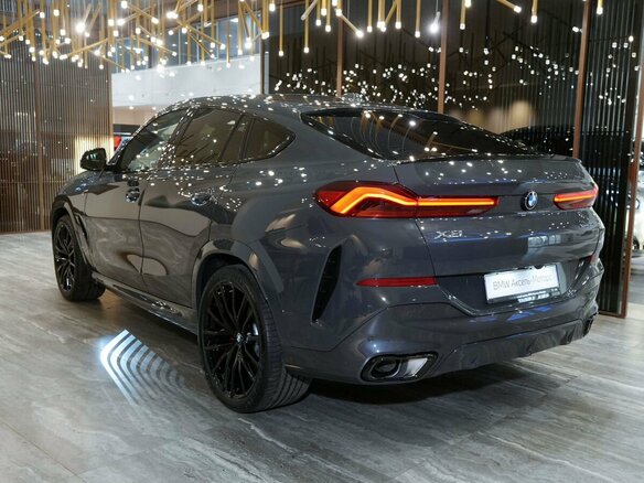 2026 BMW X6 30d III (G06) Рестайлинг, серый, 17700000 рублей - вид 4