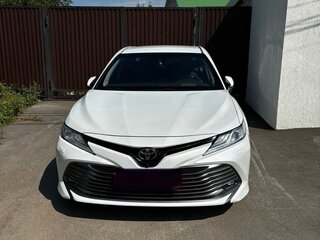 2020 Toyota Camry VIII (XV70), белый, 3300000 рублей, вид 1