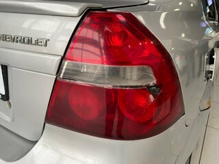 2007 Chevrolet Aveo I Рестайлинг, серебристый, 225000 рублей, вид 5