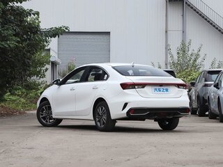 2026 Kia K3 II (China Market) Рестайлинг, белый, 2240000 рублей, вид 4