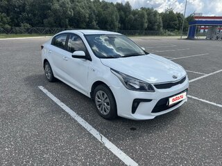 2019 Kia Rio IV, белый, 1200000 рублей, вид 2